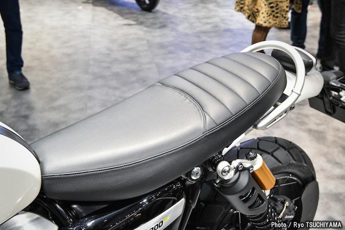 【EICMA2018レポート】新型スクランブラー1200 XC/XEに注目が集まるトライアンフブースの画像