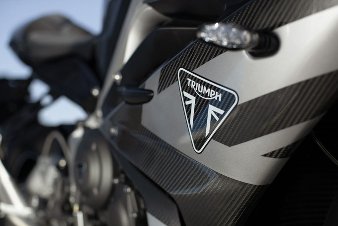 ファンお待ちかねの新型「DAYTONA（デイトナ） Moto2 765リミテッドエディション」発表の画像
