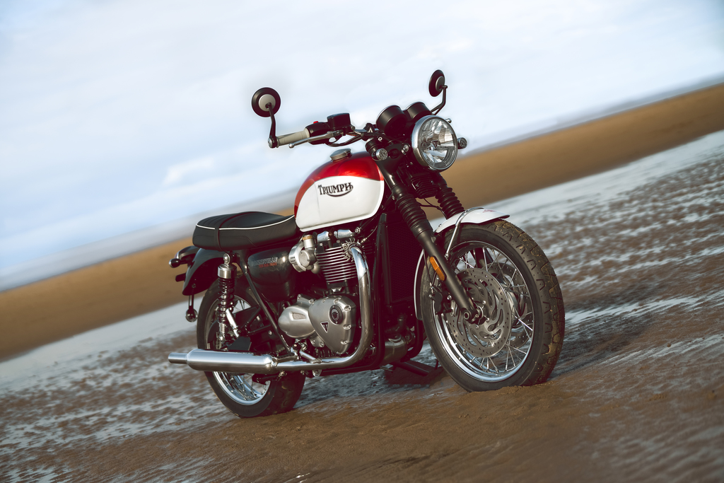 EICMA2019で新型BONNEVILLE T120 & T100 BUD EKINS Special Editionを発表の画像