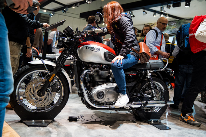 【EICMA2019レポート】「T120 Bud Ekins／T100 Bud Ekins Special Edition」に「THRUXTON RS」、「Bobber TFC」をワールドローンチの画像