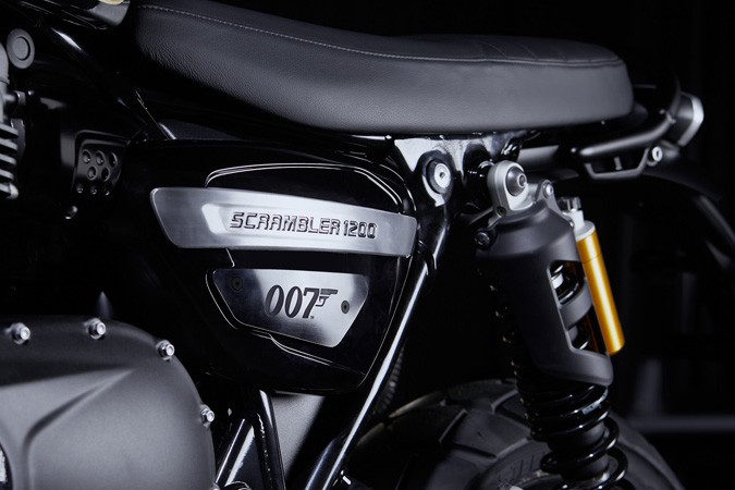 007のジェームス・ボンドモデル「TRIUMPH SCRAMBLER 1200 BOND EDITION」を発表 04画像