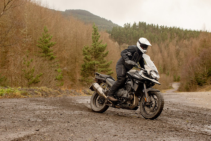 タイガーを超えるタイガー「TRIUMPH TIGER 1200 DESERT SPECIAL EDITION 」が6/1より発売 メイン画像