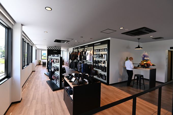 新型タイガー1200専用展示スペースを設置したトライアンフ正規販売店「トライアンフ浜松」がグランドオープン！の09画像
