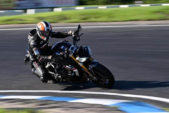 初心者大歓迎！トライアンフのサーキット講習会「トライアンフ・ライディング・アカデミー（＝TRA）」 レポート　の27画像