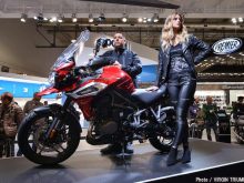 EICMA2017のトライアンフブースで発表された新型タイガー1200＆800の画像