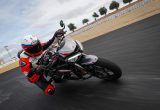 Moto2直系のトライアンフ新型「ストリートトリプルRS」海外試乗インプレッションの画像