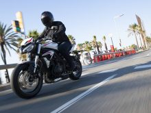 トライアンフの新型Street Triple S（ストリートトリプルS）が5/9より発売開始の画像