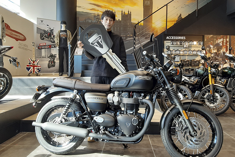 ボンネビルT120ブラック ゴールドラインエディション （2022