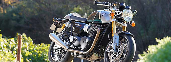 トライアンフ バイクの専門サイト バージントライアンフ | VIRGIN TRIUMPH