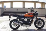 トライアンフのスピードツイン1200（SPEED TWIN 1200）を試乗インプレ！デートも行けちゃう戦闘機の画像