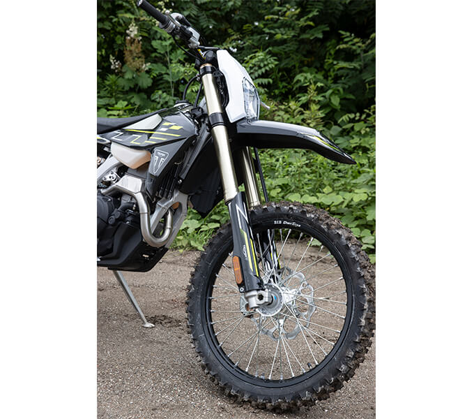 【トライアンフ TF250-E / TF450-E 試乗記】オフロード界に殴り込みをかけた、本気の英国製エンデューロマシン 14画像