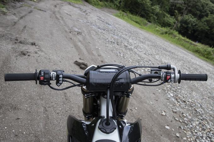 【トライアンフ TF250-E / TF450-E 試乗記】オフロード界に殴り込みをかけた、本気の英国製エンデューロマシン 22画像