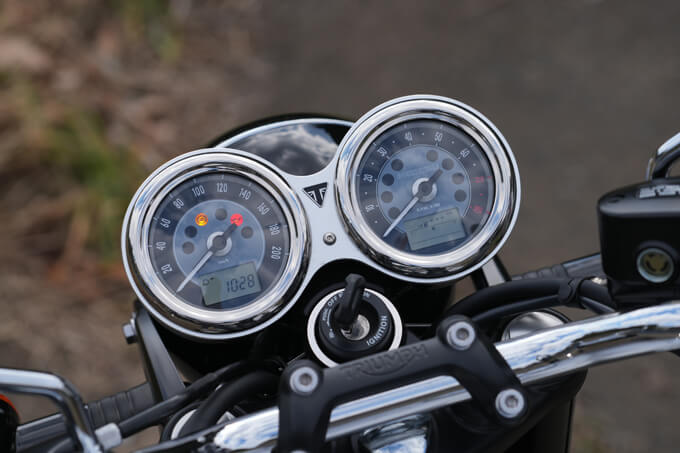 【トライアンフ ボンネビル T100 試乗記】ラフ＆ラギッド、これぞクラシックスポーツ18画像