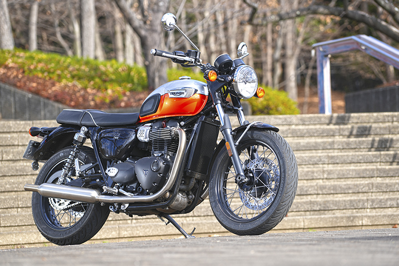 トライアンフ ボンネビル T100 試乗記】ラフ＆ラギッド、これぞ