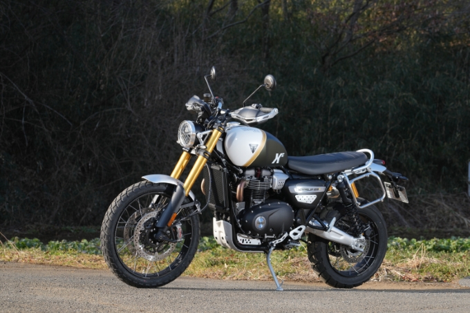 【トライアンフ スクランブラー1200XE 試乗記】しなやかさで受け止める、ビッグツインの圧倒的トルク05写真