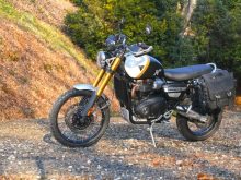【トライアンフ スクランブラー1200XE 試乗記】しなやかさで受け止める、ビッグツインの圧倒的トルクの画像