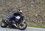 【トライアンフ新型トライデント800 海外試乗記】トライアンフ“らしさ”が光る都会派ロードスターの画像