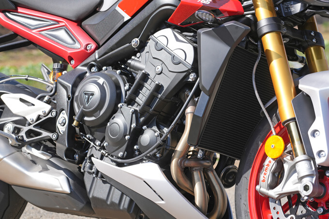 【トライアンフ ストリートトリプル765RX 試乗記】走る歓びを凝縮したプレミアム・ハンドリングマシン12画像