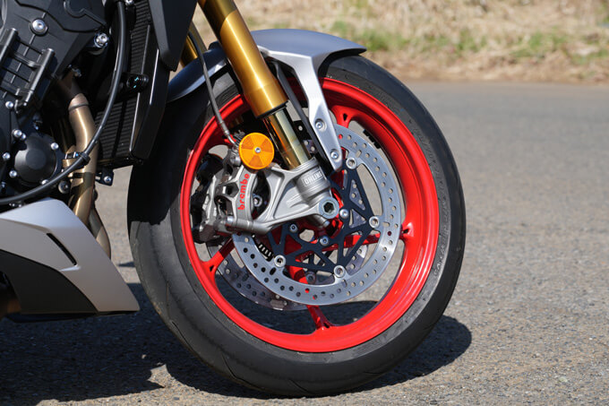 【トライアンフ ストリートトリプル765RX 試乗記】走る歓びを凝縮したプレミアム・ハンドリングマシン13画像