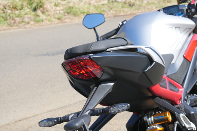 【トライアンフ ストリートトリプル765RX 試乗記】走る歓びを凝縮したプレミアム・ハンドリングマシン19画像