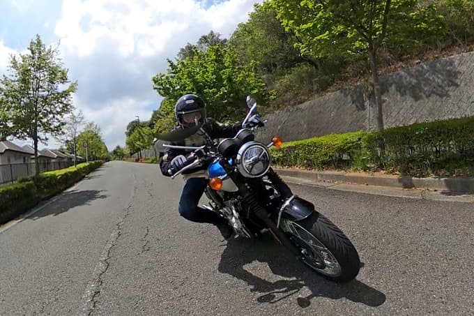 【トライアンフ ボンネビル T120 試乗記】これぞ“ボンネビルの完成形” 現代技術で磨かれた正統トラディショナル01画像