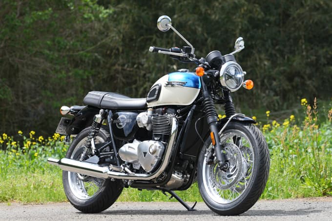 【トライアンフ ボンネビル T120 試乗記】これぞ“ボンネビルの完成形” 現代技術で磨かれた正統トラディショナル02画像