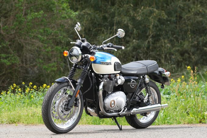 【トライアンフ ボンネビル T120 試乗記】これぞ“ボンネビルの完成形” 現代技術で磨かれた正統トラディショナル03画像