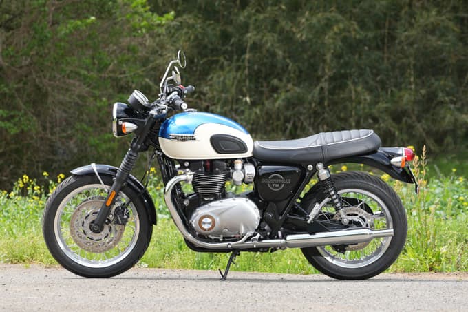 【トライアンフ ボンネビル T120 試乗記】これぞ“ボンネビルの完成形” 現代技術で磨かれた正統トラディショナル05写真