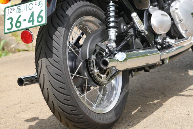 【トライアンフ ボンネビル T120 試乗記】これぞ“ボンネビルの完成形” 現代技術で磨かれた正統トラディショナル14画像