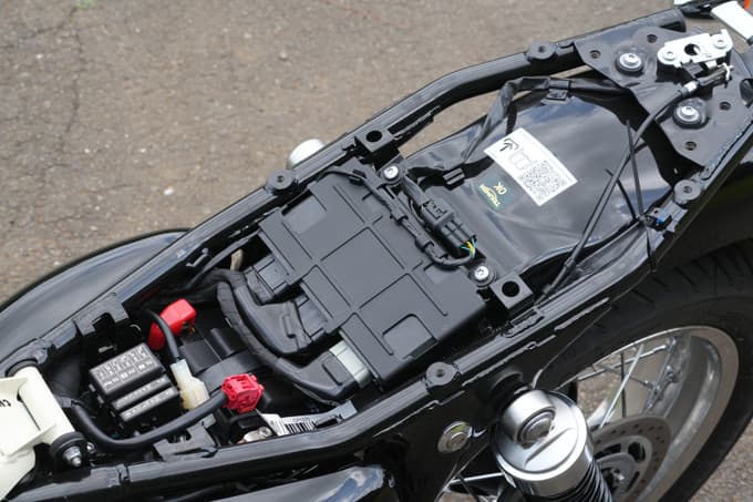 【トライアンフ ボンネビル T120 試乗記】これぞ“ボンネビルの完成形” 現代技術で磨かれた正統トラディショナル24画像