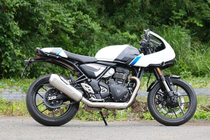 【トライアンフ スラクストン400 試乗記】見た目だけで終わらない。これにてシングルスポーツの新章開幕。02画像