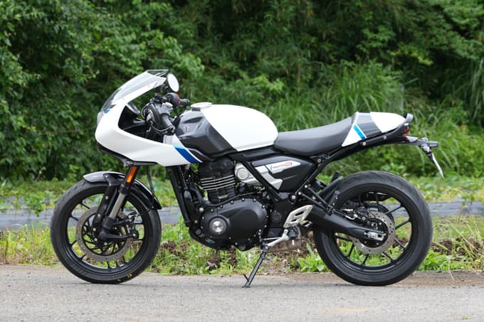 【トライアンフ スラクストン400 試乗記】見た目だけで終わらない。これにてシングルスポーツの新章開幕。03画像