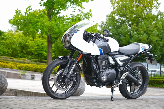 【トライアンフ スラクストン400 試乗記】見た目だけで終わらない。これにてシングルスポーツの新章開幕。05写真