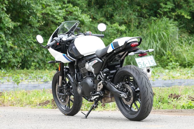 【トライアンフ スラクストン400 試乗記】見た目だけで終わらない。これにてシングルスポーツの新章開幕。10写真