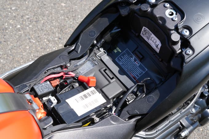 【トライアンフ ロケット3ストーム R 試乗記】ただ流すだけで得られる、特有の背徳感に酔いしれる。26画像